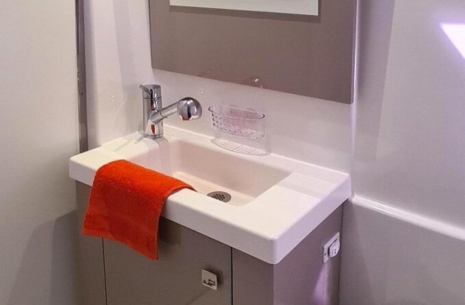 Fountaine Pajot Astréa 42