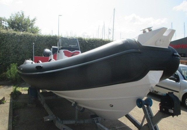 Cayman 23 Sport Touring