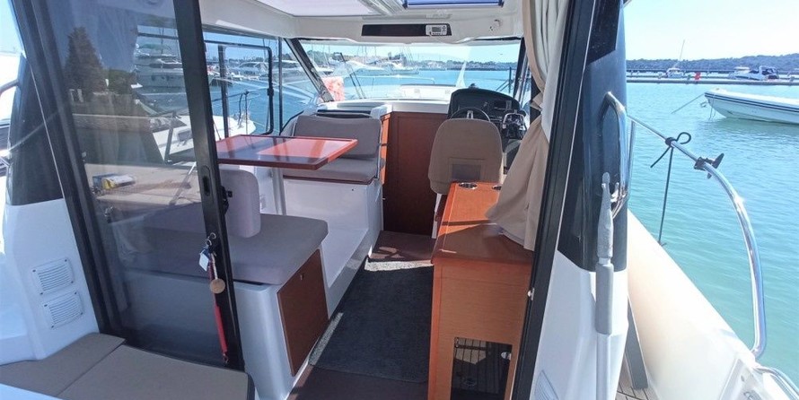 Jeanneau Merry Fisher 895