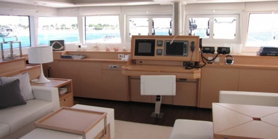 Lagoon 620