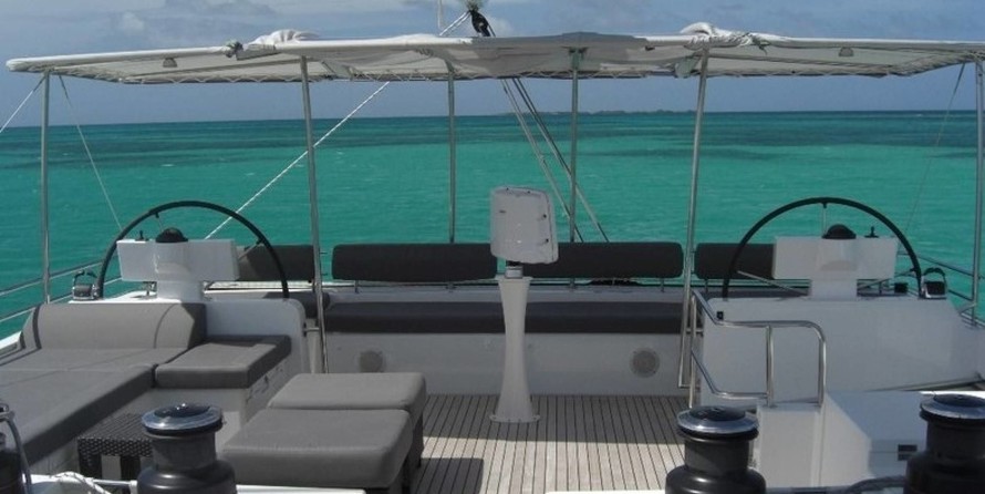 Lagoon 620
