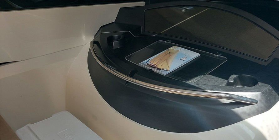 Sunseeker Portofino 53