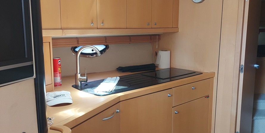 Sunseeker Portofino 53