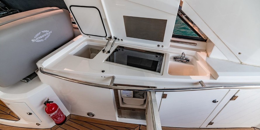 Sunseeker Portofino 53