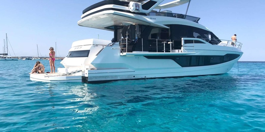 Galeon 640 FLY
