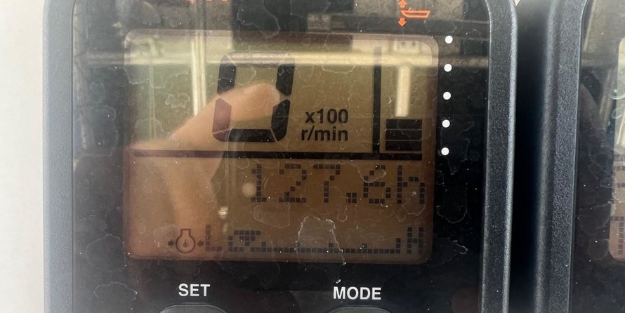 Pursuit 2870 center console