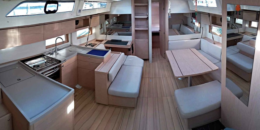 Beneteau Oceanis 51.1