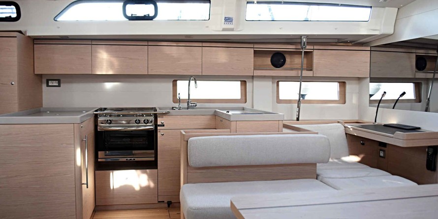 Beneteau Oceanis 51.1
