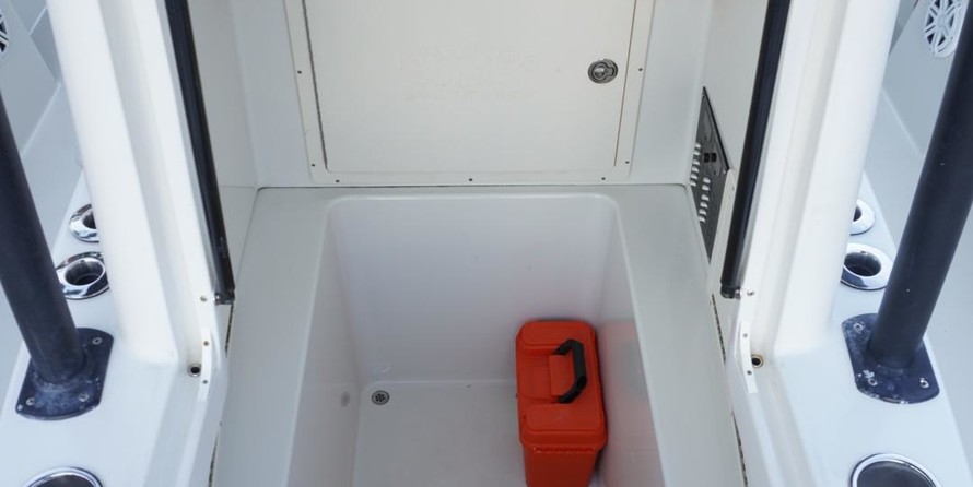 Yellowfin 32 offshore