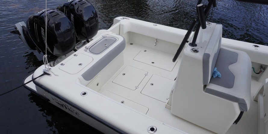 Yellowfin 32 offshore