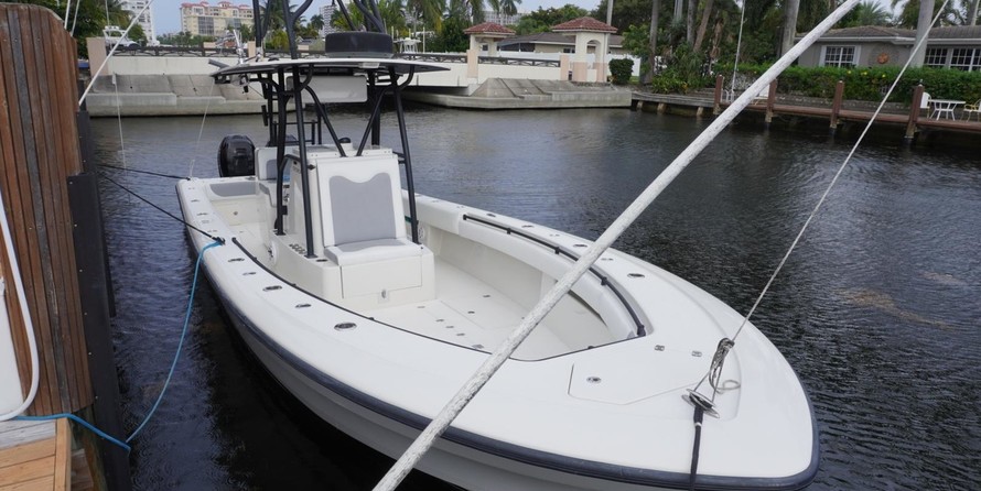 Yellowfin 32 offshore