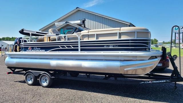 Sun Tracker SportFish 22 DLX