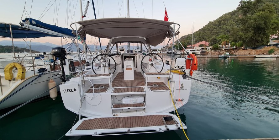 Beneteau Oceanis 38.1