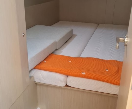 Beneteau Oceanis 38.1