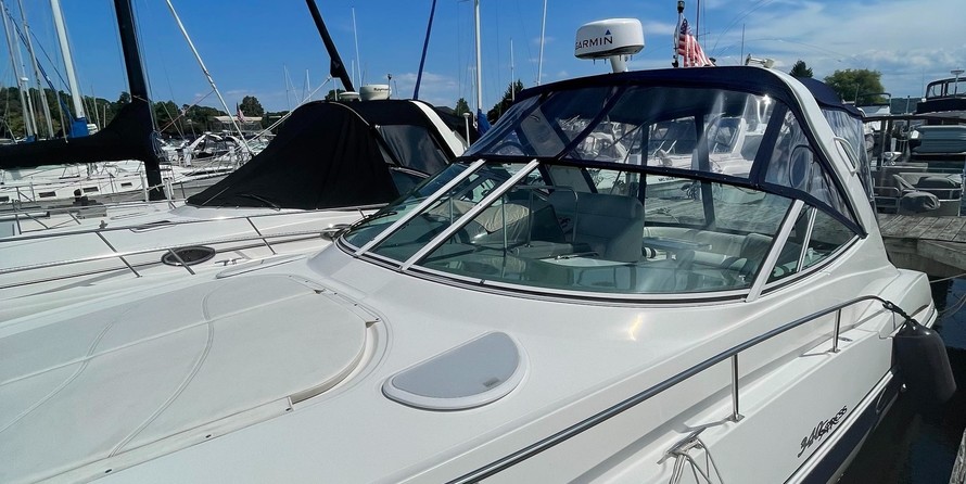 Cruisers Yachts 340 Express