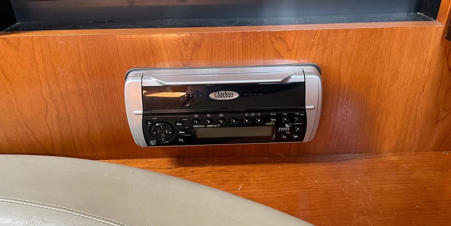 Cruisers Yachts 340 Express