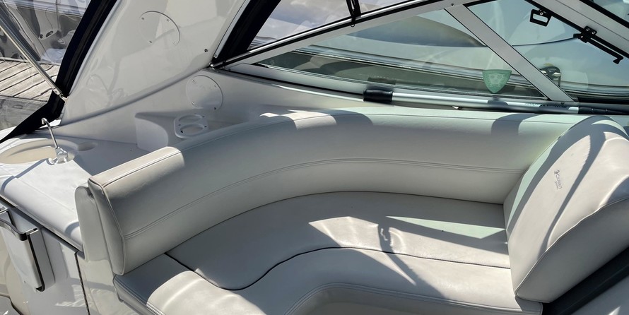 Cruisers Yachts 340 Express