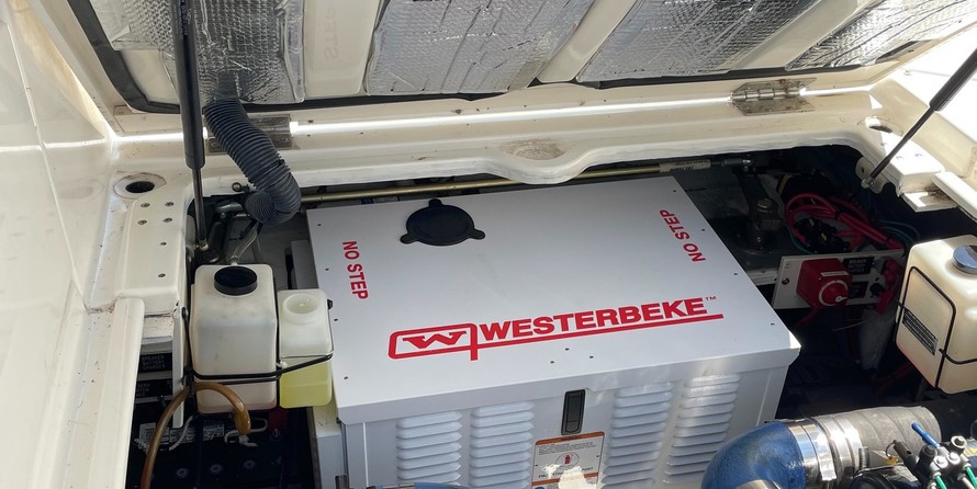 Cruisers Yachts 340 Express