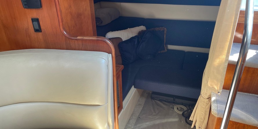 Cruisers Yachts 340 Express