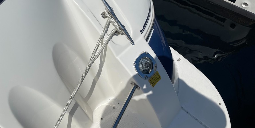 Cruisers Yachts 340 Express