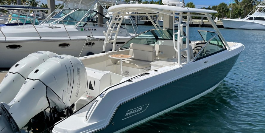 Boston Whaler 270 Vantage