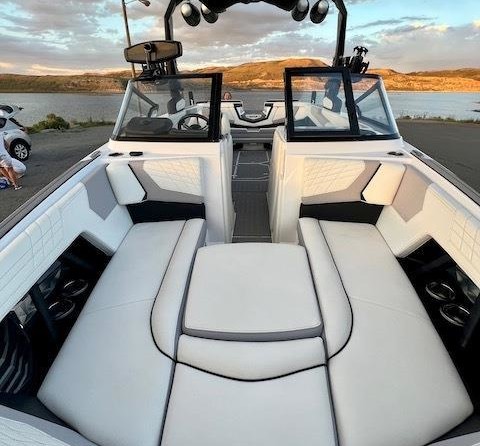 Super Air Nautique G25