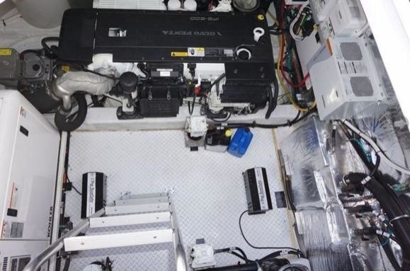 Cruisers Yachts 48 Cantius