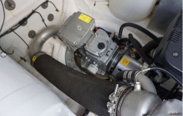 Cruisers Yachts 48 Cantius