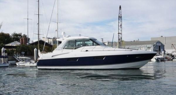 Cruisers Yachts 48 Cantius