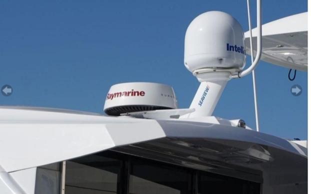 Cruisers Yachts 48 Cantius