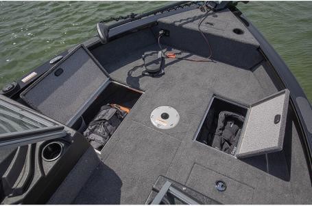 Crestliner 1750 Fish Hawk