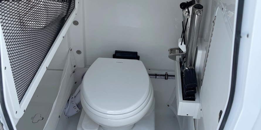 Sea Ray hunt ultra 211