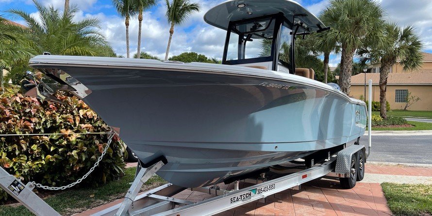 Sea Ray hunt ultra 211