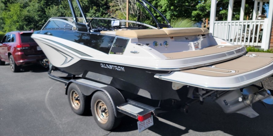 Glastron GT 225