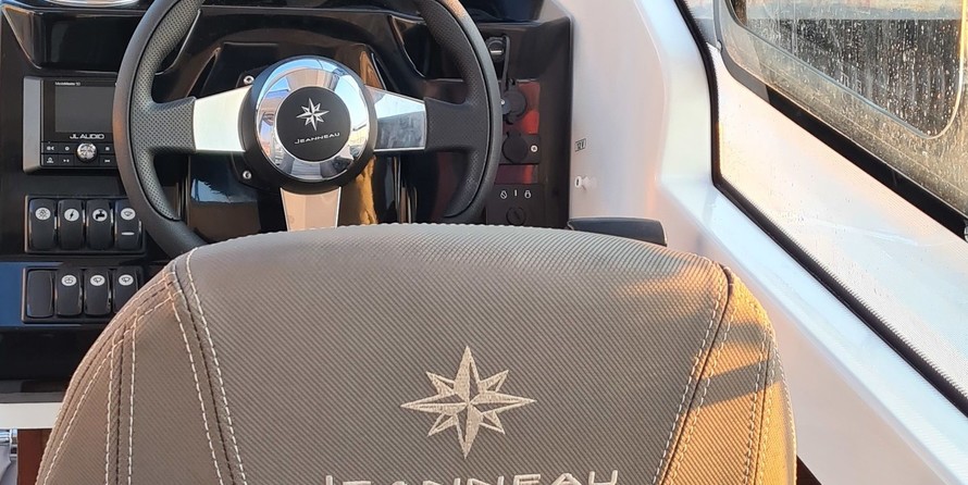 Jeanneau Merry Fisher 695