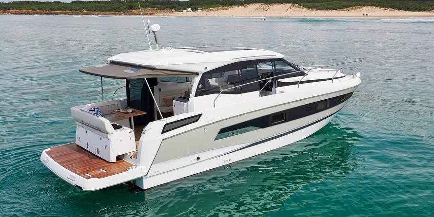 Jeanneau NC 37