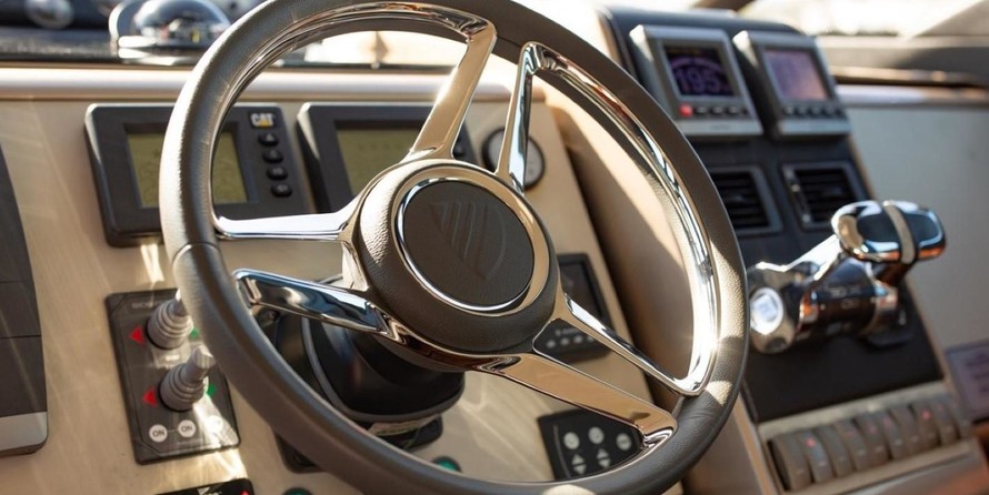 Fairline Squadron 65