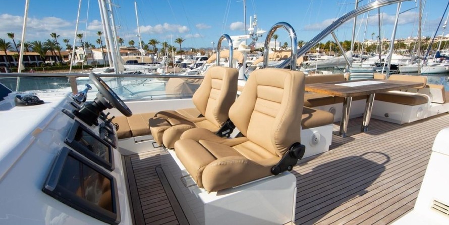 Fairline Squadron 65