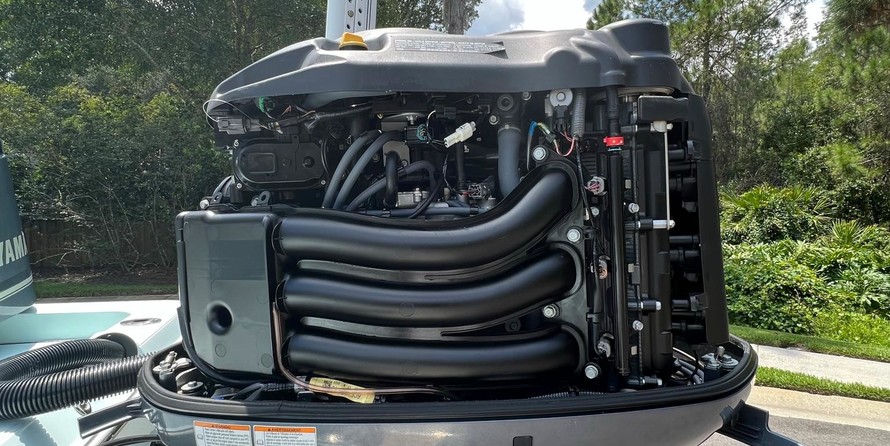 Ranger boats 2400 bay