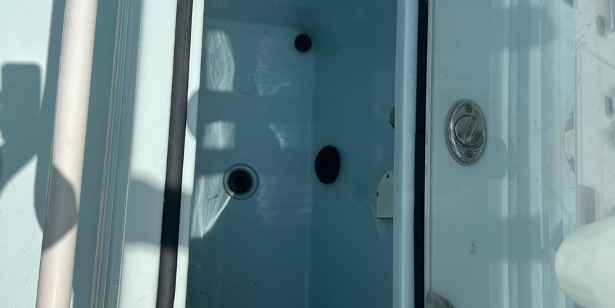 Ranger boats 2400 bay