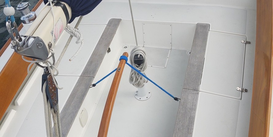 Alerion Yachts express 28