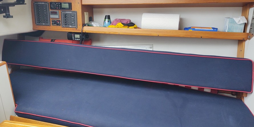 Alerion Yachts express 28