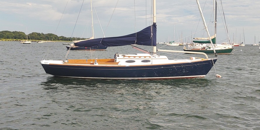 Alerion Yachts express 28