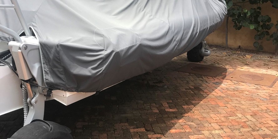 Sealegs 7.1m rib