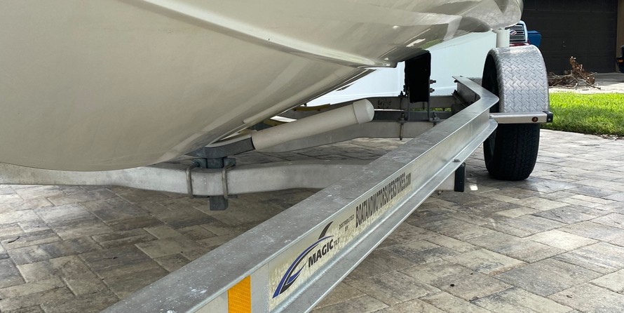 Angler Pro Boats 2900 center console