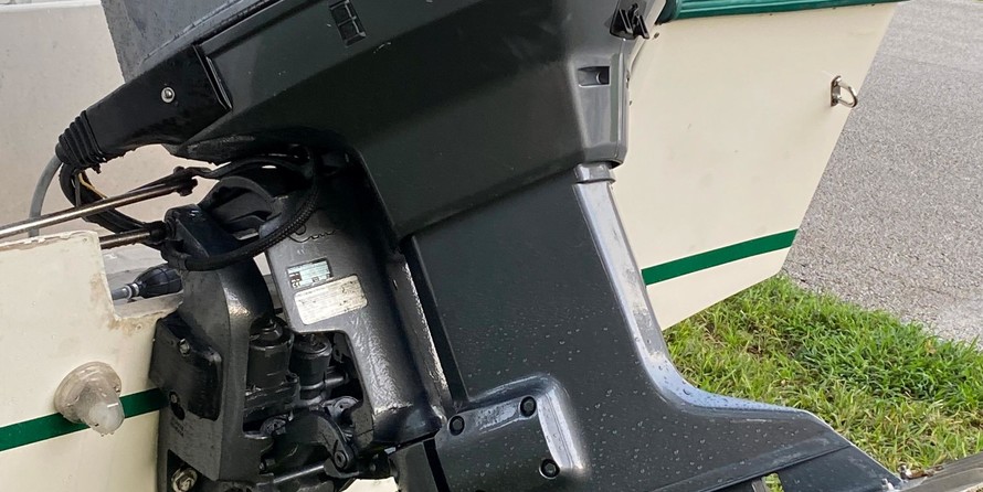 Angler Pro Boats 2900 center console