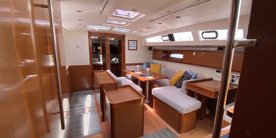 Beneteau Oceanis 50 Family
