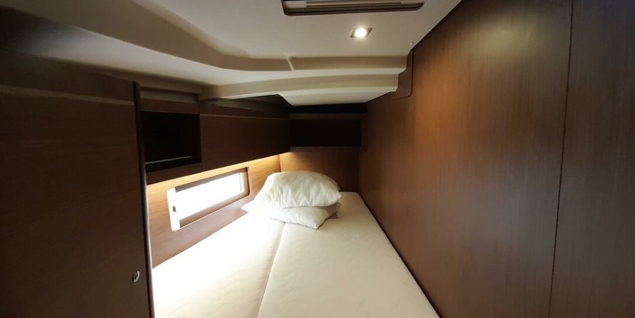 Beneteau Oceanis 46.1