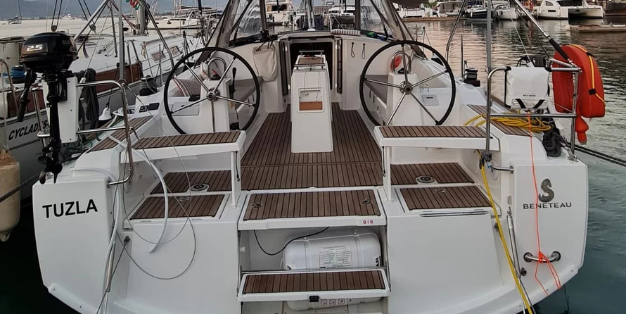 Beneteau Oceanis 38.1