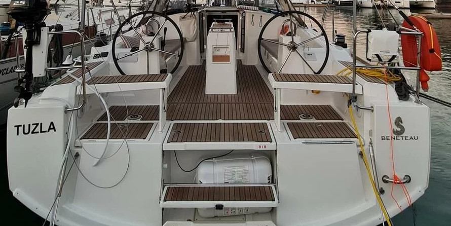 Beneteau Oceanis 38.1